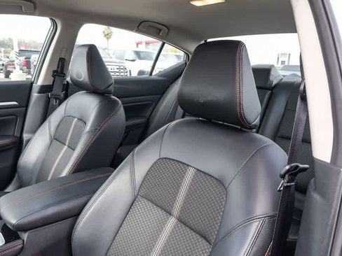 Used 2025 Nissan Altima 2.5 SR AWD/4WD image 23