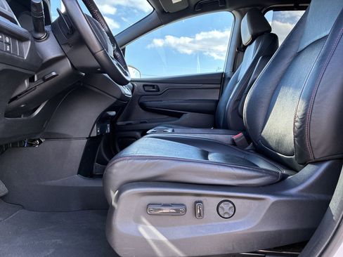 Certified 2024 Honda Odyssey Sport image 18