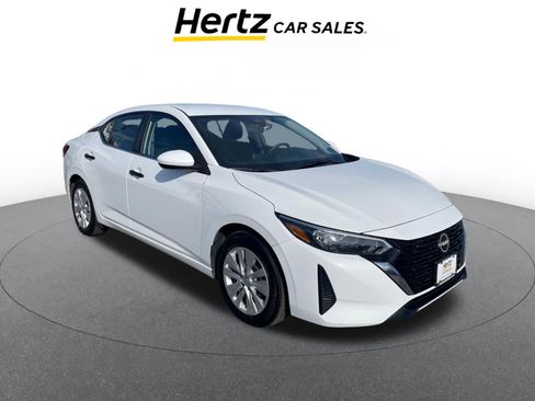 Used 2025 Nissan Sentra S image 1