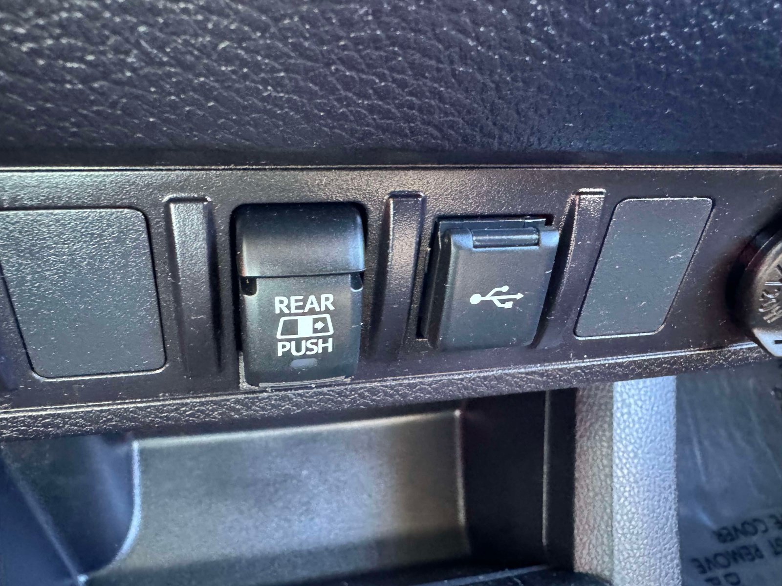 Certified 2023 Toyota Tacoma SR5 AWD/4WD image 39