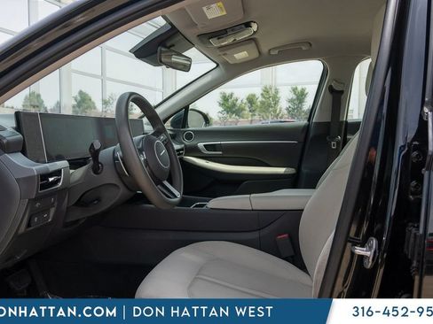 Used 2025 Hyundai Sonata SEL FWD image 3