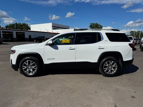 Used 2020 GMC Acadia SLT FWD image 2