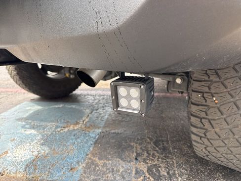 Used 2022 Ford Bronco Wildtrak image 9