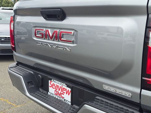 Used 2024 GMC Canyon Elevation w/ Convenience Package RWD image 13