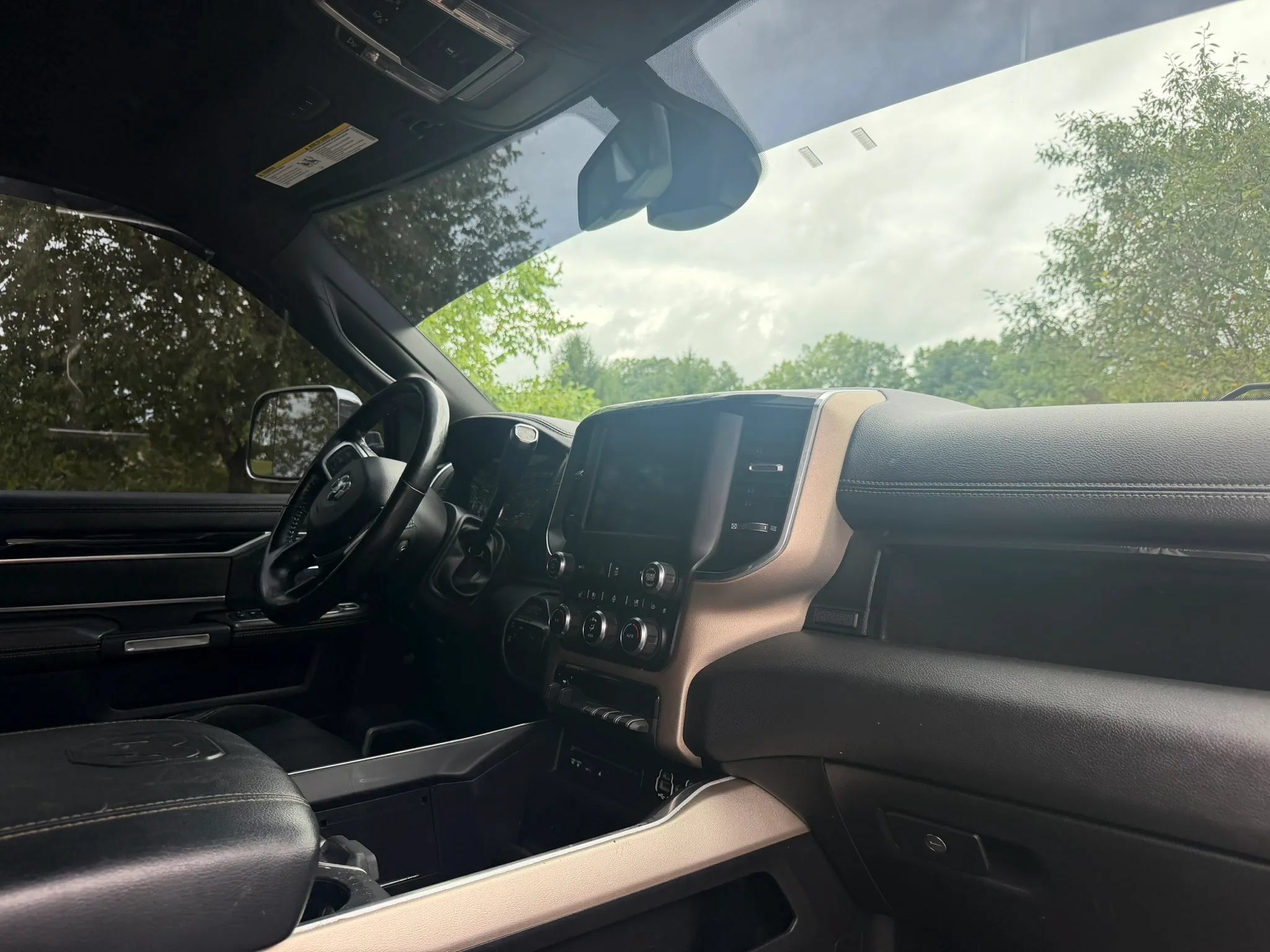Used 2019 RAM 2500 Laramie AWD/4WD image 17