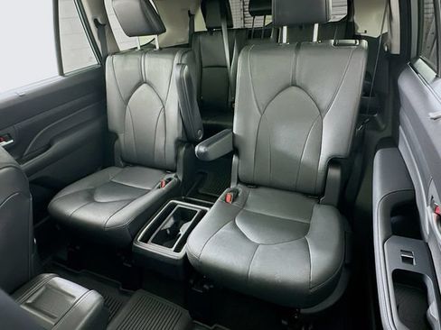 Used 2024 Toyota Grand Highlander FWD image 11