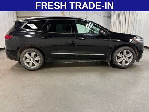 Used 2019 Buick Enclave Essence w/ Experience Buick Package AWD/4WD image 3
