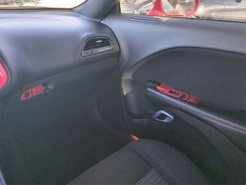 Used 2021 Dodge Challenger SXT image 17