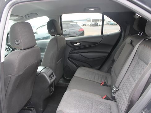 Used 2023 Chevrolet Equinox LT image 23