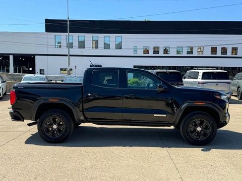 Used 2024 GMC Canyon Elevation w/ Convenience Package AWD/4WD image 6