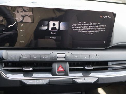 New 2025 Kia K4 EX image 23