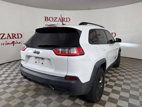 Used 2020 Jeep Cherokee Latitude AWD/4WD image 8