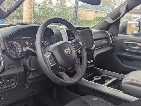 Used 2025 RAM 1500 Big Horn AWD/4WD image 16