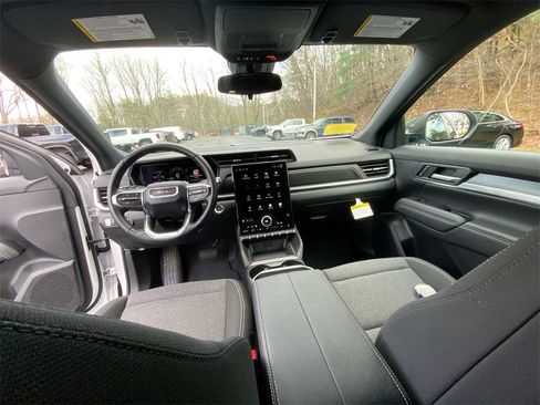 Used 2025 GMC Terrain Elevation image 20