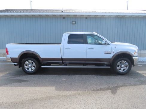 Used 2018 RAM 2500 Laramie image 2
