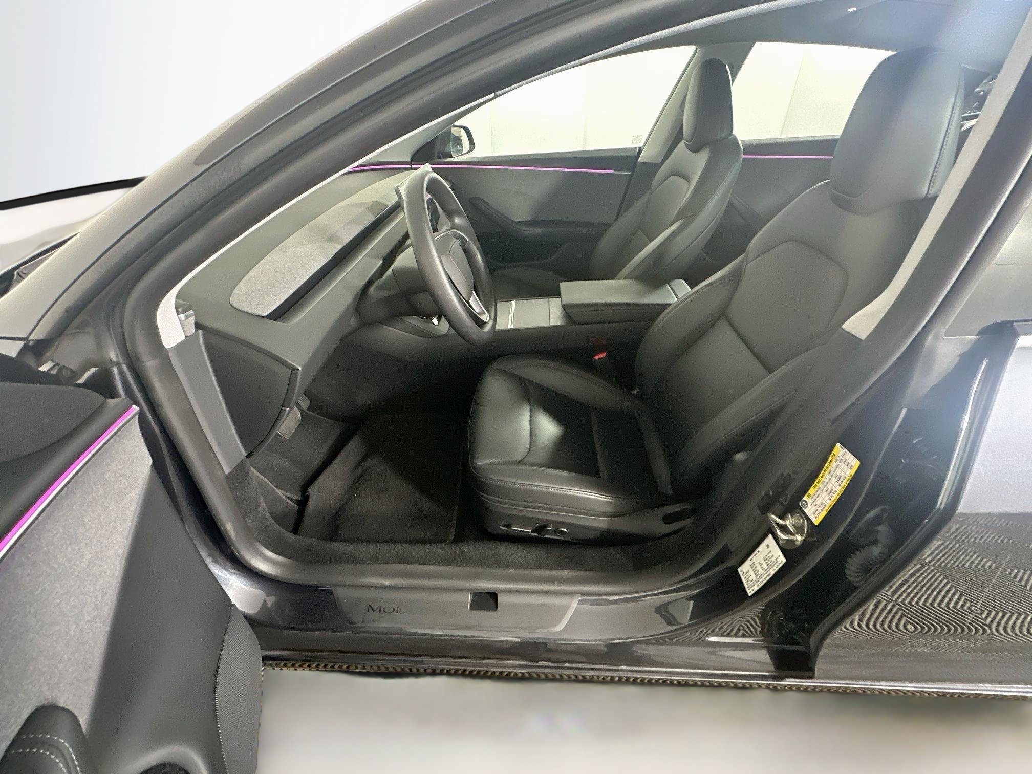 Used 2024 Tesla Model 3 Standard Range RWD image 13