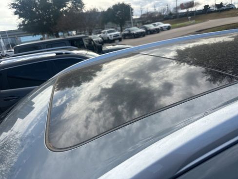 Certified 2021 Nissan Rogue SL image 6