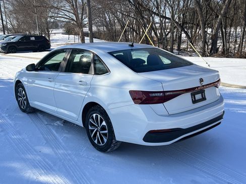 Certified 2025 Volkswagen Jetta S image 7