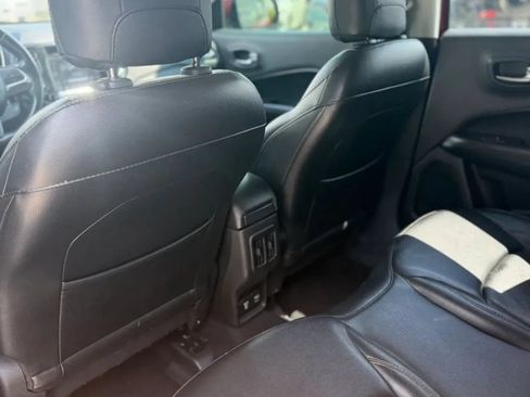 Used 2020 Jeep Compass Limited AWD/4WD image 17