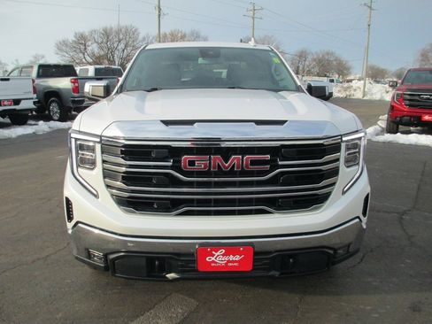 Used 2023 GMC Sierra 1500 SLT w/ SLT Premium Package image 13