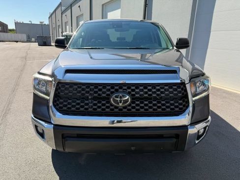 Used 2021 Toyota Tundra SR5 w/ SR5 Upgrade Package AWD/4WD image 12