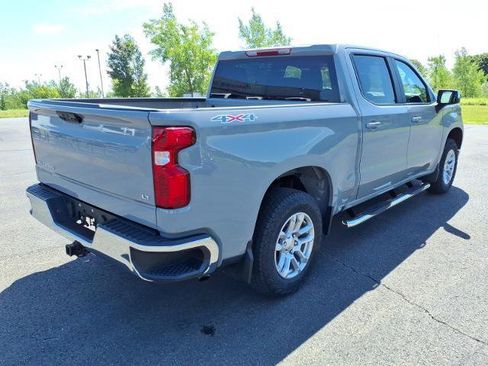 Used 2024 Chevrolet Silverado 1500 LT AWD/4WD image 5