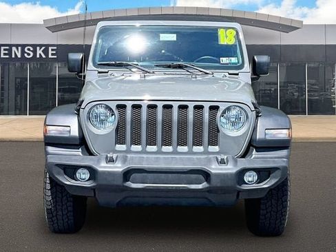 Used 2018 Jeep Wrangler Unlimited Sport S AWD/4WD image 3
