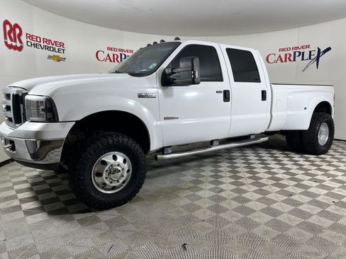 Used 2006 Ford F350 XL image 3