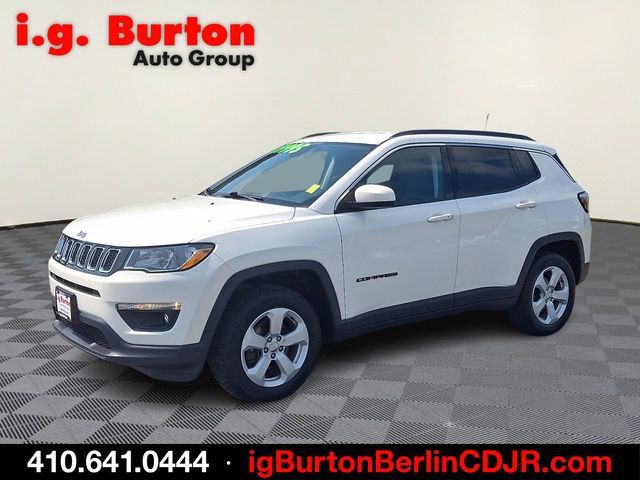 Used 2020 Jeep Compass Latitude w/ Cold Weather Group AWD/4WD image 3