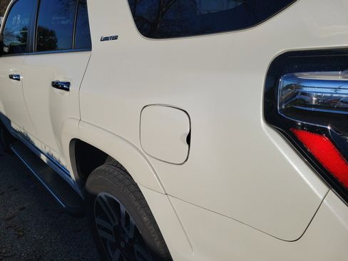 Used 2023 Toyota 4Runner Limited image 20