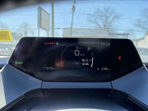 Used 2024 Toyota Prius XLE image 29