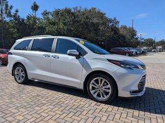 Used 2024 Toyota Sienna Platinum video 1