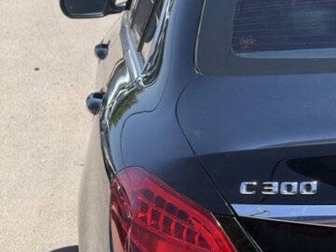 Used 2015 Mercedes-Benz C 300 Sedan image 20
