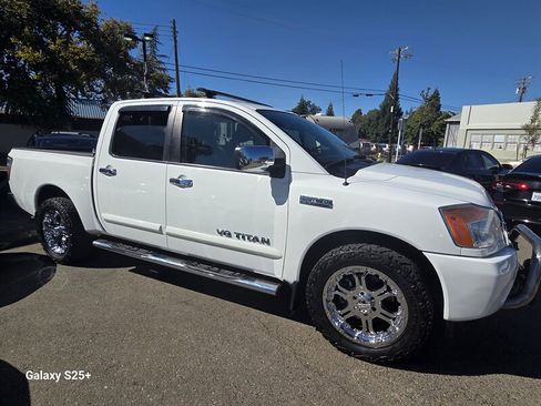 Used 2014 Nissan Titan SV w/ SV Value Truck Package image 37