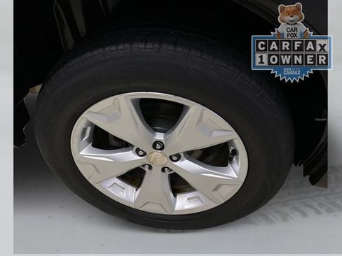 Used 2014 Subaru Forester 2.5i Premium w/ All-Weather Package AWD/4WD image 18