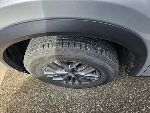 Used 2024 Nissan Rogue S image 4