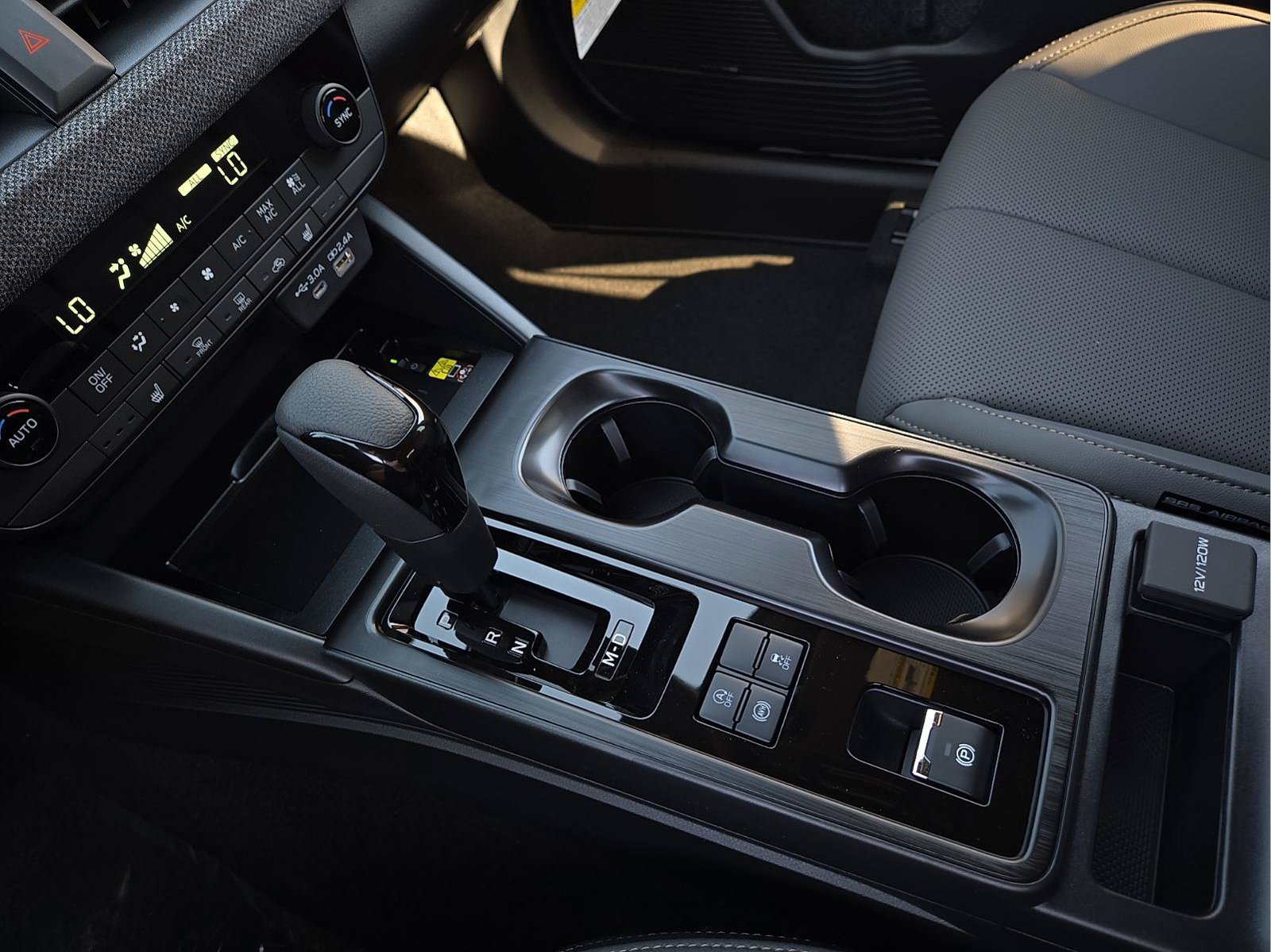 New 2026 Subaru Outback Limited AWD/4WD image 21