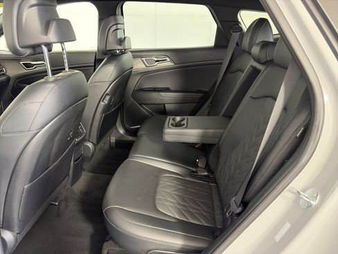 Used 2024 Kia Sportage X-Line w/ X-Line Premium Package AWD/4WD image 7