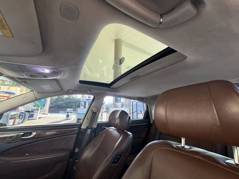 Used 2014 Hyundai Equus Signature RWD image 20