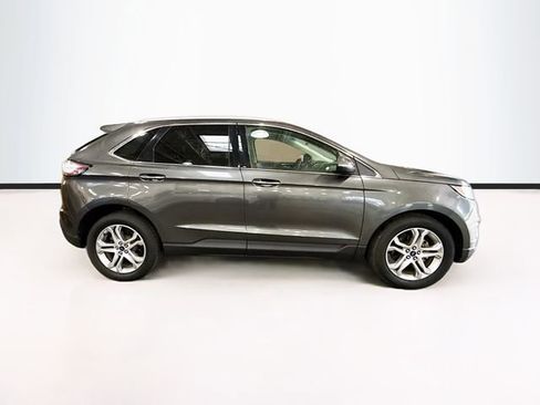 Used 2017 Ford Edge Titanium w/ Technology Package image 5