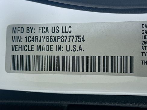 Used 2023 Jeep Grand Cherokee 4WD 4xe w/ Luxury Tech Group II image 12