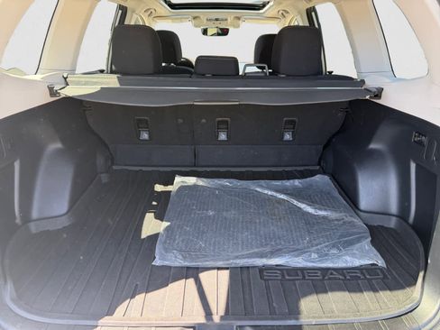 Used 2017 Subaru Forester 2.5i Premium image 5