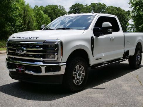Used 2023 Ford F350 Lariat w/ Tow Technology Package AWD/4WD image 6