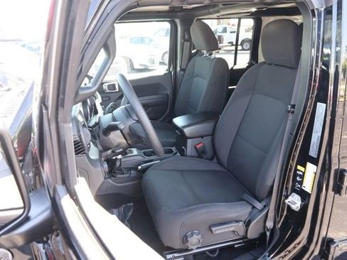 Used 2023 Jeep Wrangler Unlimited Sport AWD/4WD image 8