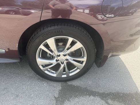 Used 2013 INFINITI JX35 AWD w/ Premium Pkg image 17
