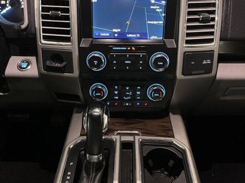 Used 2020 Ford F150 Lariat image 24