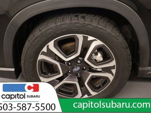 Used 2023 Subaru Ascent Limited w/ Technology Package AWD/4WD image 8