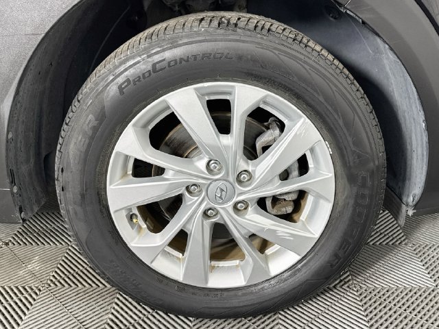 Used 2019 Hyundai Tucson SE w/ Cargo Package AWD/4WD image 28