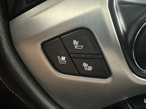 Used 2018 GMC Sierra 1500 SLT w/ SLT Premium Package image 37