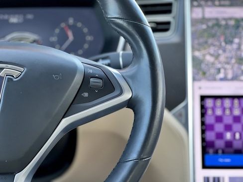 Used 2017 Tesla Model S 75D image 35